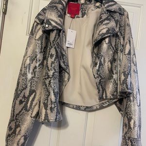 Jenifer Lopez jacket